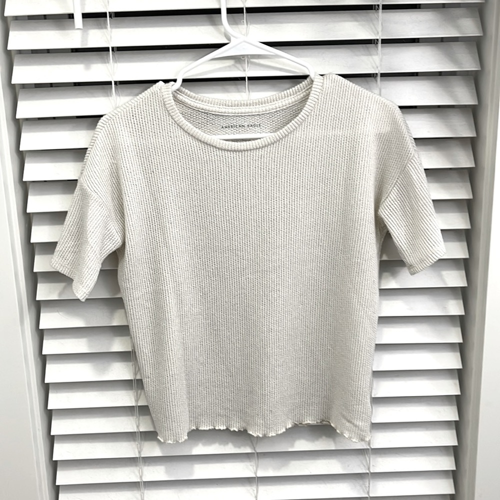 American eagle tshirt with crinkle hem